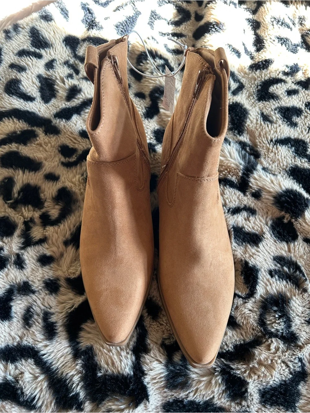 NWT Old navy brown boots size 10